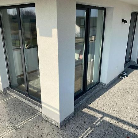 Nowoczesny Apartament Przy Ul Plazowej, Sarbinowo Bagian luar foto